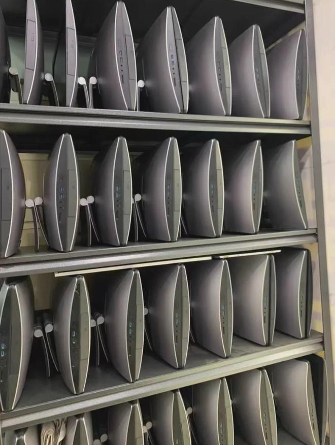 寸显示屏+6代酷睿芯二手400块pg试玩大量一体机流入闲鱼20(图4) 寸显示屏+6代酷睿芯二手400块pg试玩大量一体机流入闲鱼20(图4)