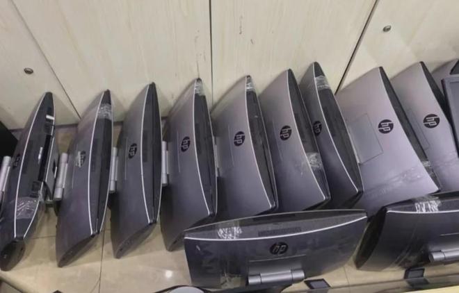 寸显示屏+6代酷睿芯二手400块pg试玩大量一体机流入闲鱼20(图1)